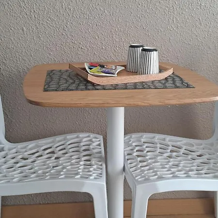 아파트 Darmaillacq Avec Balcon, Parking, Netflix
